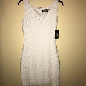 Guess Ivory short dress